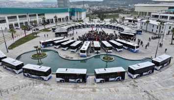 İzmir Büyükşehir Belediyesi'nin 41 yeni göz bebeği ulaşımda yerini aldı