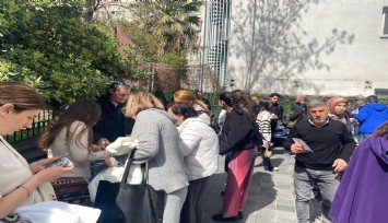 İzmirliler dayanışma sandığına akın etti