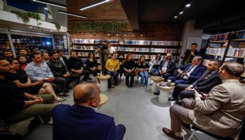 Tugay: Siyasette genç insanlara ihtiyaç var, gelin, katılın