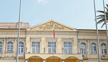 Valilik İzmir'de 5 gün daha toplantı, gösteri yürüyüşü ve basın açıklaması yasağı kararı aldı