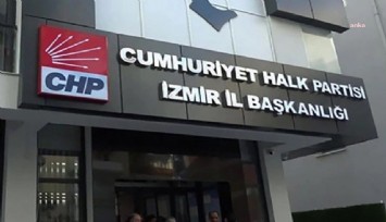CHP’de iki ilçe başkanı görevden alındı