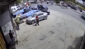 Depreme çay doldururken yakalandı, çaydanlıkla birlikte dışarı kaçtı