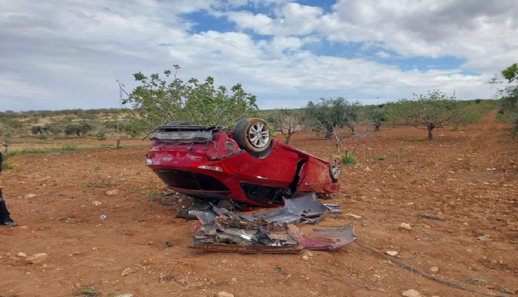 Gaziantep'te lastiği patlayan araç fıstık bahçesine uçtu: Kazada 19 yaşındaki genç kız hayatını kaybetti