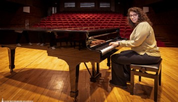 Hem sahnede hem hayatta fark yaratıyor