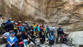 Türkiye'deki kanyoning tutkunları, Spil Dağı'nda buluştu