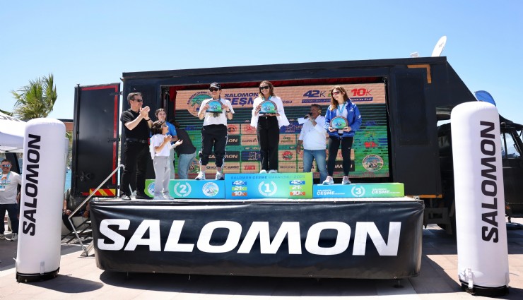 2 bin 606 sporcu Salomon Çeşme Maratonu’nda koştu