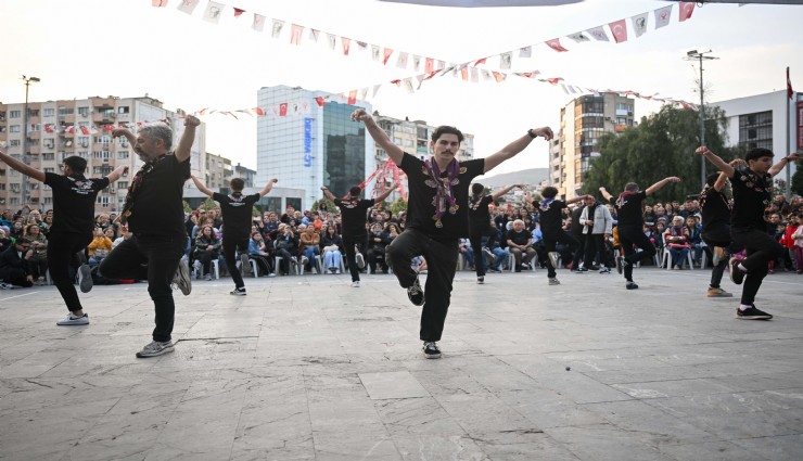 Bornova’da Dünya Dans Günü coşkuyla kutlandı