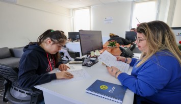 Buca Belediyesi’nden engelli istihdamına destek