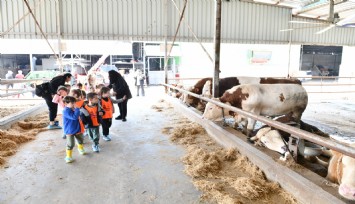 Çiğli'de minikler besi çiftliğinde