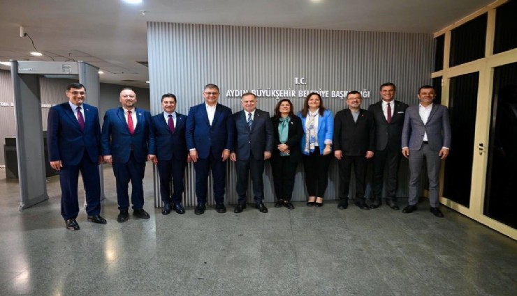 Ege Bölgesi’ndeki CHP’li belediye başkanları Aydın’da buluştu