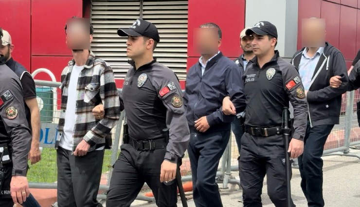 İzmir dahil 47 ilde FETÖ operasyonu:  gözaltına alınan 225 şüpheli adliyeye sevk edildi