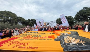 İzmir’de 1 Mayıs kutlamaları başladı