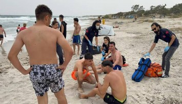 İzmir’de denize giren genç boğuldu