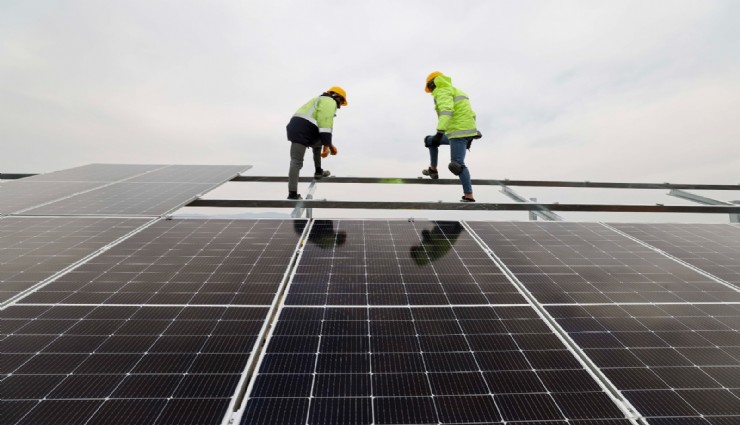 İzmir’in enerji yol haritası açıklandı: İZENERJİ, karbon nötr şehir hedefiyle sahada