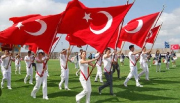 İzmir İş Dünyası 19 Mayıs Gençlik ve Spor Bayramı’nı kutladı