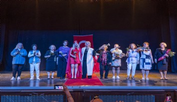 Karşıyaka’nın çınarlarından renkli defile