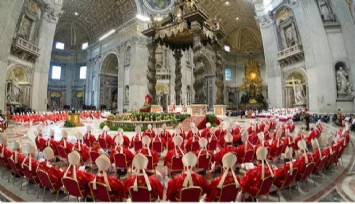 Katoliklerin yeni Papası ABD’li Kardinal Robert Prevost oldu
