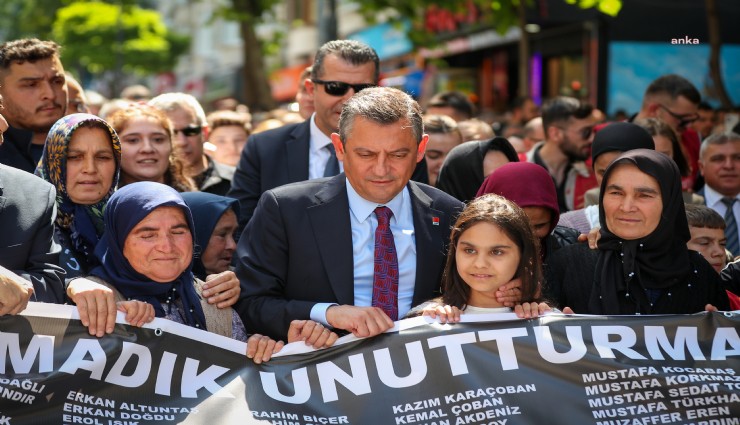 Özgür Özel Soma'da konuştu: 11 yıl sonra yüreğimiz ilk günkü gibi yanıyor, Unutmadık, unutturmayacağız