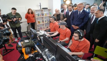 Türkiye'nin en büyük kütüphanelerinden biri Manisa'da açıldı