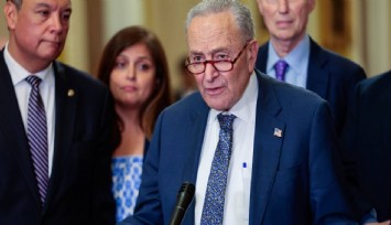 ABD Senato Azınlık Lideri Schumer: 'Trump bu gecenin hesabını Amerikan halkına vermeli'