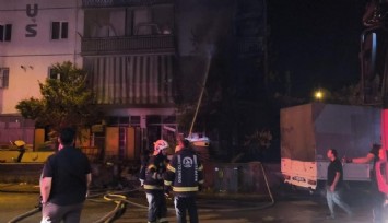 Ağaçta çıkan yangın binaya sıçradı