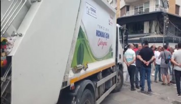 Alsancak’ta çöp krizi: Sendika çöplerin toplanmasına izin vermedi