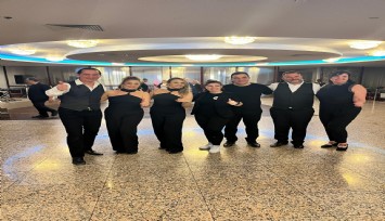 Binlerce yıllık kültürün dansla buluştuğu Seferihisar’dan bir zafer daha