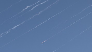 İran'dan İsrail'e yeni saldırı: Tel Aviv ve Kudüs'ten patlama sesleri yükseldi