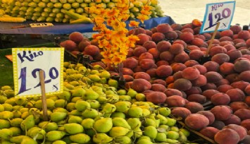 Pazardaki meyve fiyatları gram altın ile yarışıyor