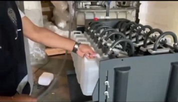 Yakalanmasalar aralarında İzmir’in de bulunduğu kentlerde 4 ton sahte alkolle binlerce kişiyi zehirleyeceklerdi