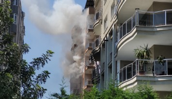 Yedi katlı binada yangın paniği, apartman tahliye edildi