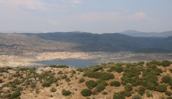 Adnan Menderes Barajı'nda doluluk seviyesi yüzde 12'ye düştü