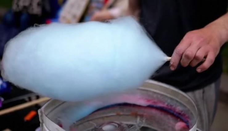 Aydın’da pamuk şeker tartışması kanlı bitti: 15 yaşındaki çocuk satıcıyı bıçakladı