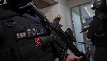 Bakan Yerlikaya: 'İstanbul ve İzmir merkezli son 2 günde 64 ilde FETÖ'ye yönelik düzenlenen operasyonlarımızda 306 şüpheliyi yakaladık'