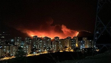 Bursa'daki orman yangını geceyi aydınlattı: Alevler böyle görüntülendi