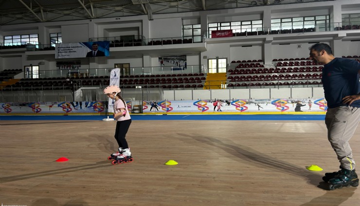 Büyükşehir’in tekerlekli paten kursunda kayıt zamanı