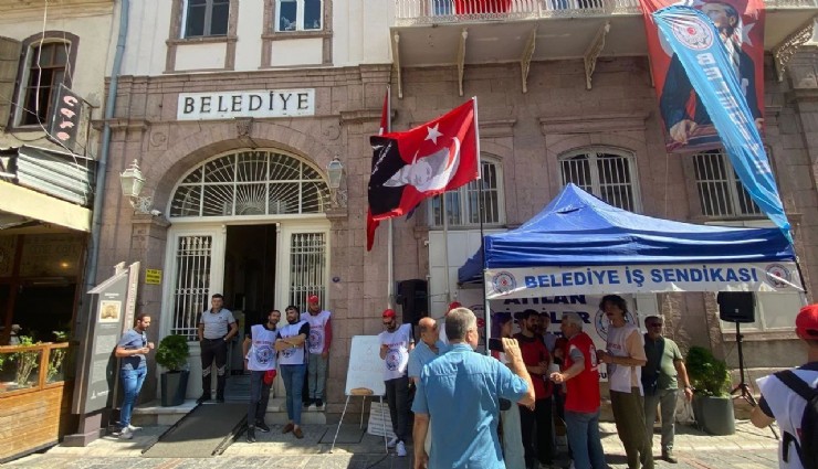 Egemenlik Binası önünde direniş dürüyor: Yurdakul sahaya iniyor