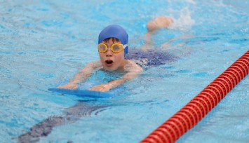 Görülme sıklığı artan adenovirüs, yüzme havuzlarında da bulaşabiliyor