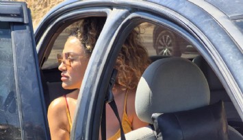 İbrahim Tatlıses'in kızı Dilan Çıtak polisin üstüne araba sürdü