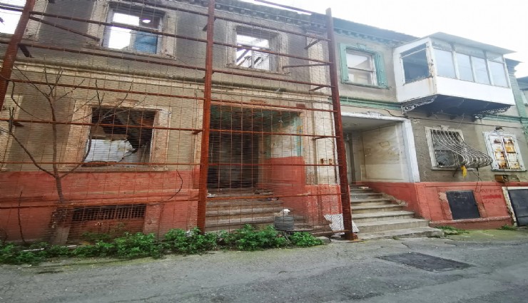 Kaynak sıkıntısı TARKEM’i de vurdu: Kemeraltı’nda 120 yıllık konak ve arsa satışta