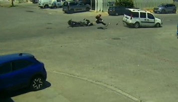 Motorsiklet ile ticari araç çarpıştı: 1 kişi hayatını kaybetti, 1 kişi yaralandı