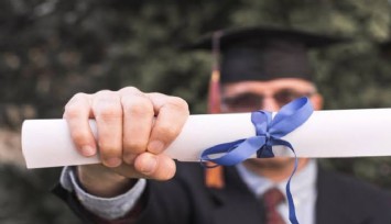 Okumak karın doyurmaz sözü Türkiye'de gerçek oldu