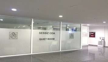 Sessiz Oda hizmete açıldı: Adnan Menderes’te özel gereksinimli yolculara destek