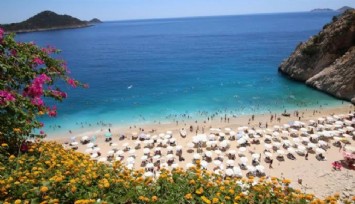 Turizm geliri ikinci çeyrekte 16 milyar 284 milyon 322 bin dolar oldu