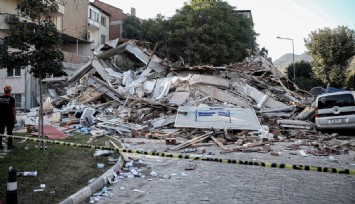 Bakan Kurum açıkladı: Yıkılan ve hasarlı bina sayısı belli oldu