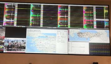 Balıkesir’deki depremin kaydedildiği anlar