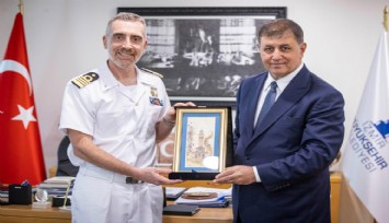 Başkan Tugay'a İtalyan Donanması ziyareti: ITS Trieste Gemisi İzmir Limanı’nda