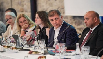 Başkan Tugay: Elimizin altında olan hazineleri görmeliyiz