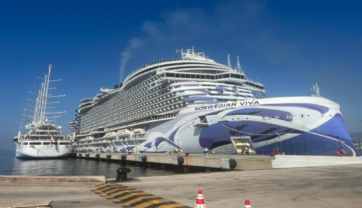 Bodrum’a iki dev kruvaziyerle 3 bin 900’den fazla yolcu geldi