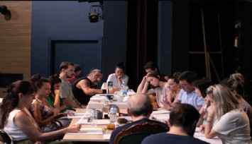 Cadı Kazanı tiyatrosu İzmirlile için hazırlıklara başladı